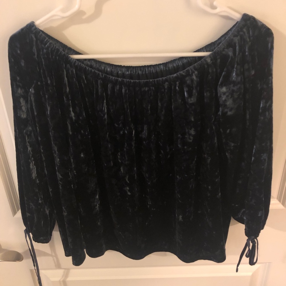 Off shoulder velvet top